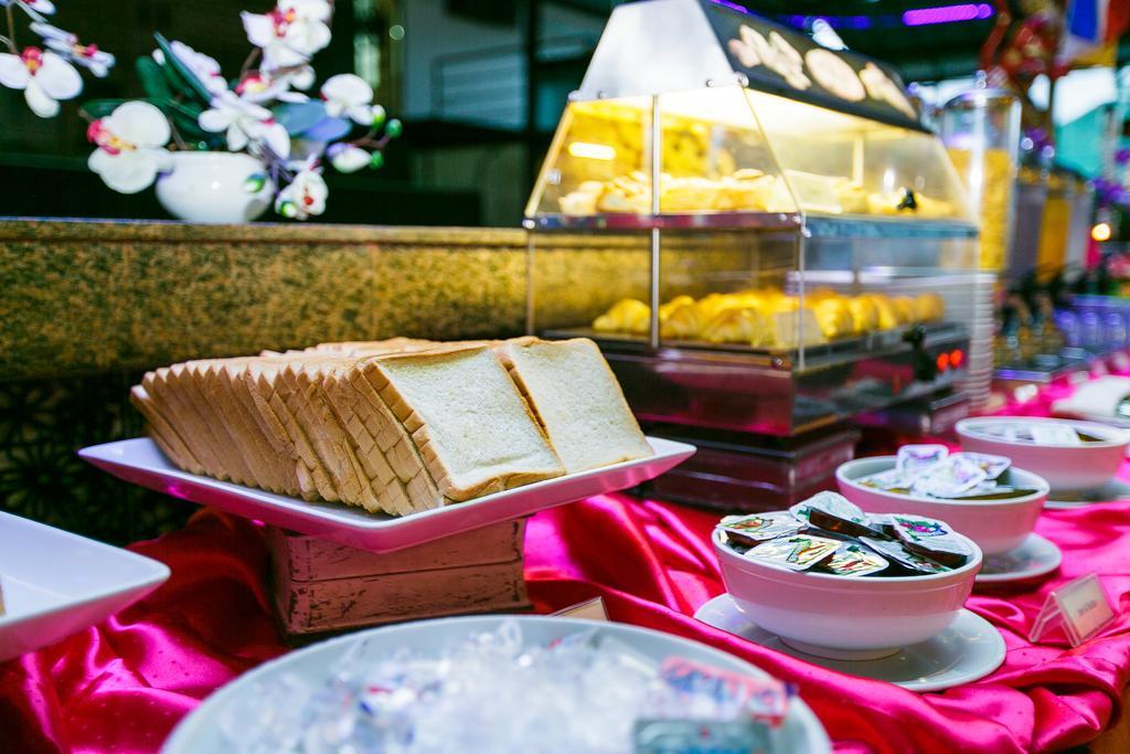 Kuta Station Hotel And Spa Bali Zewnętrze zdjęcie