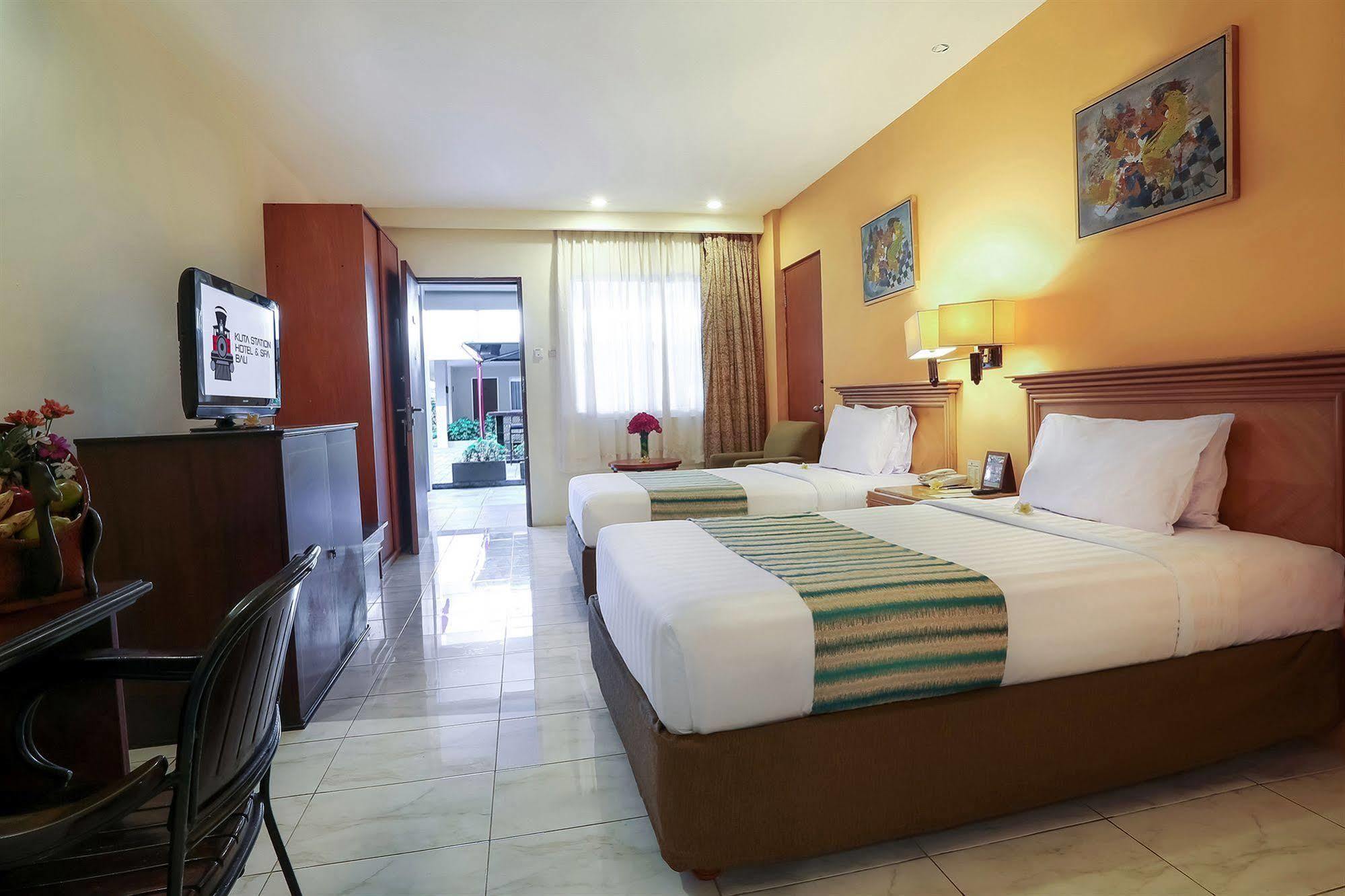 Kuta Station Hotel And Spa Bali Zewnętrze zdjęcie