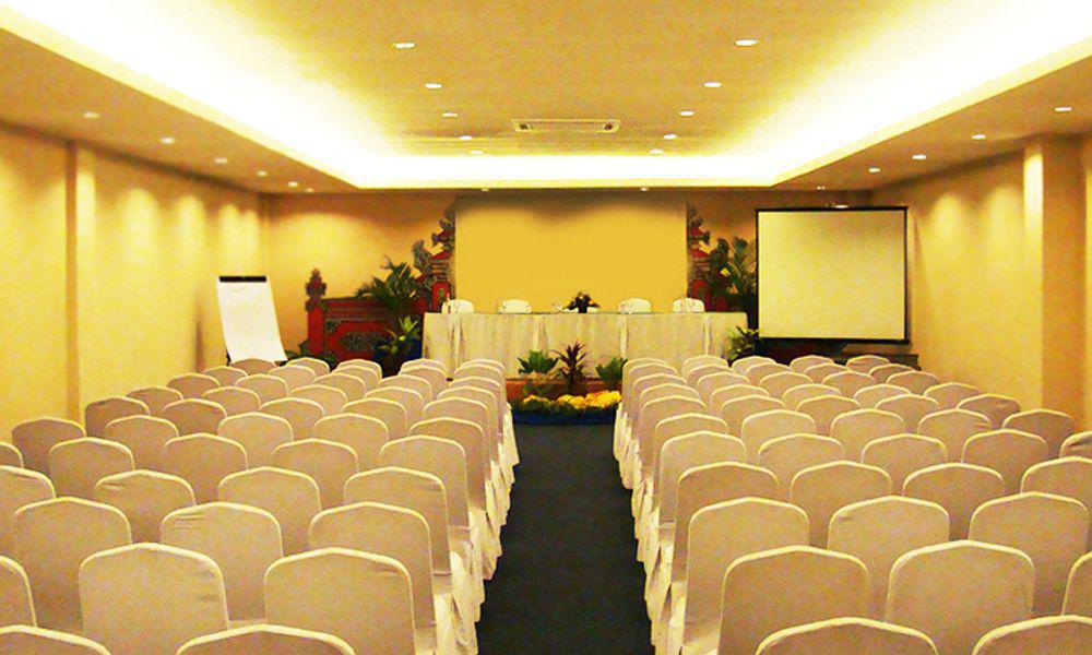 Kuta Station Hotel And Spa Bali Zewnętrze zdjęcie